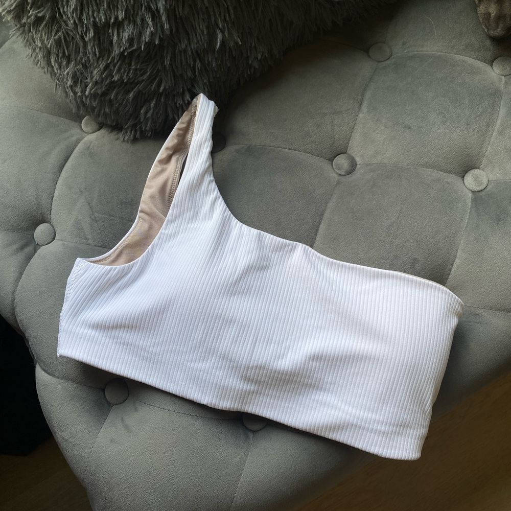 lululemon ribbed one shoulder padded bra size 10